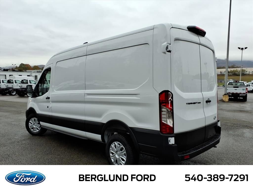New 2026 Ford Transit 250 148 Medium Roof RWD image 4