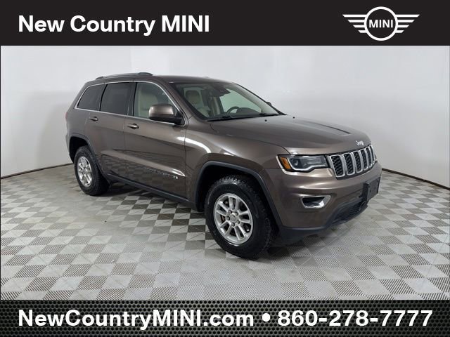 Used 2020 Jeep Grand Cherokee Laredo image 1