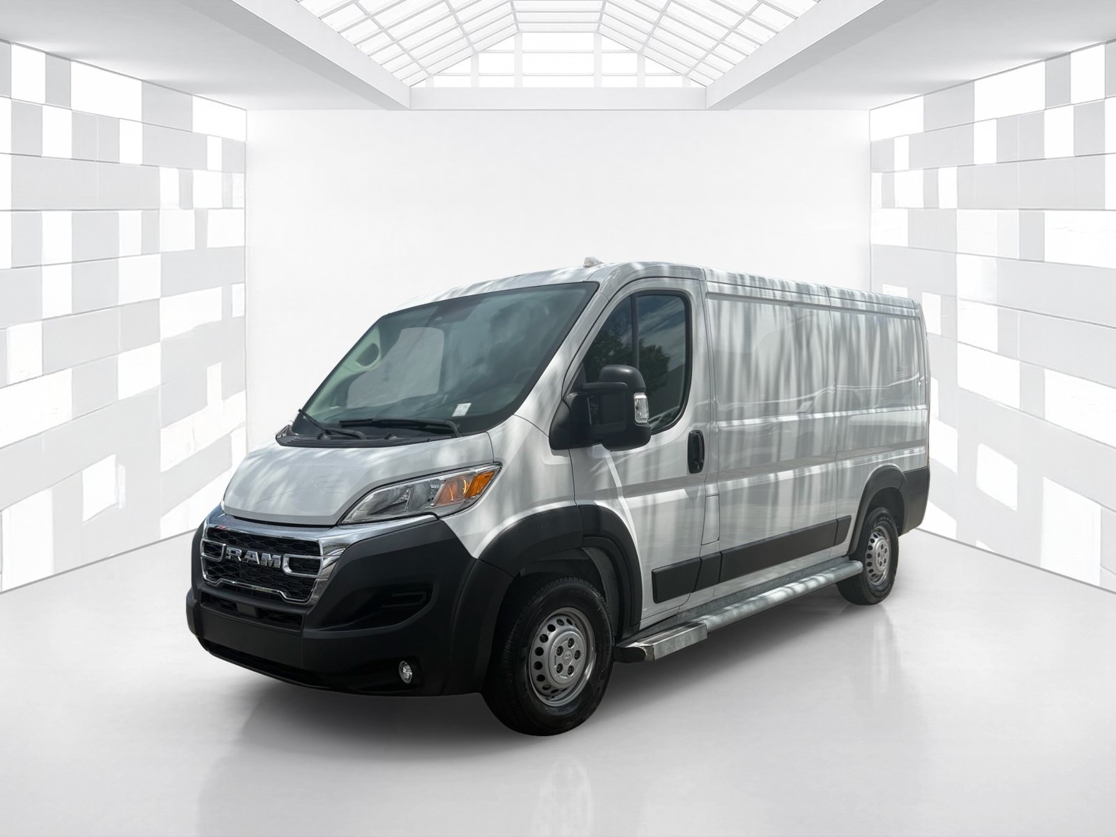 Used 2025 RAM ProMaster 2500 w/ U-Haul Equipment Group FWD image 3