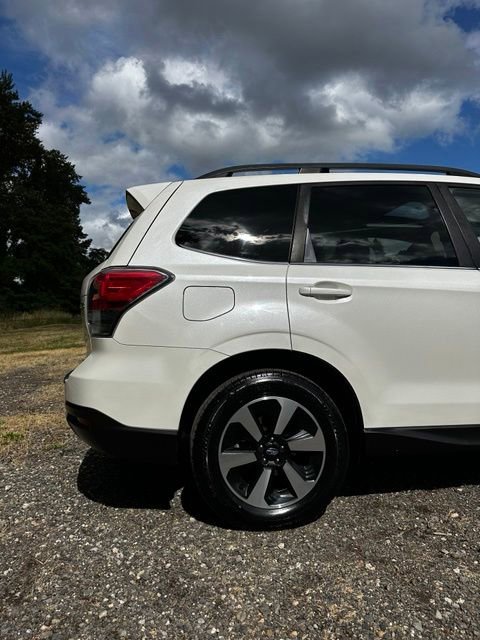 Used 2017 Subaru Forester 2.5i Limited AWD/4WD image 34