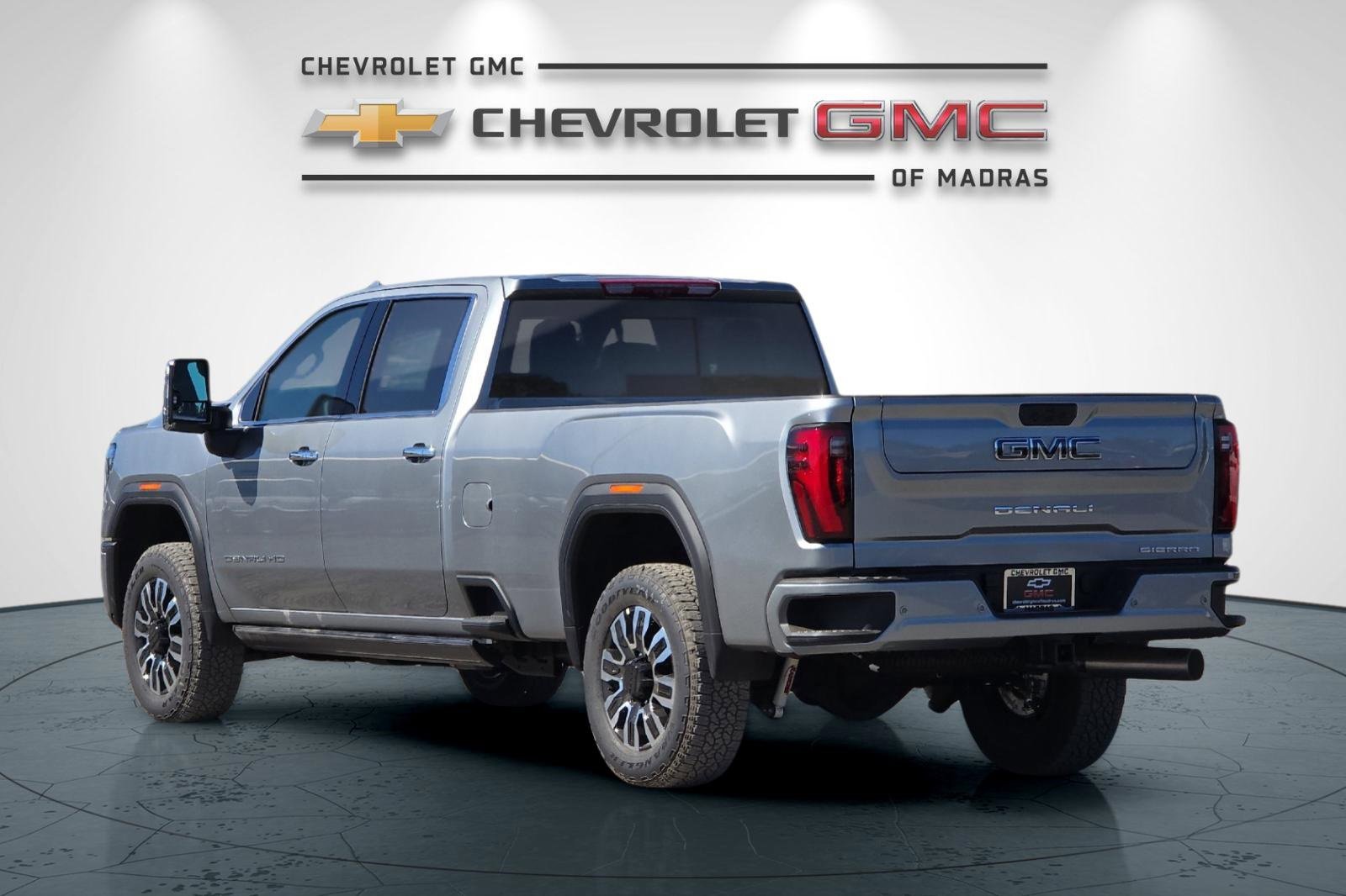 New 2026 GMC Sierra 2500 Denali Ultimate image 5