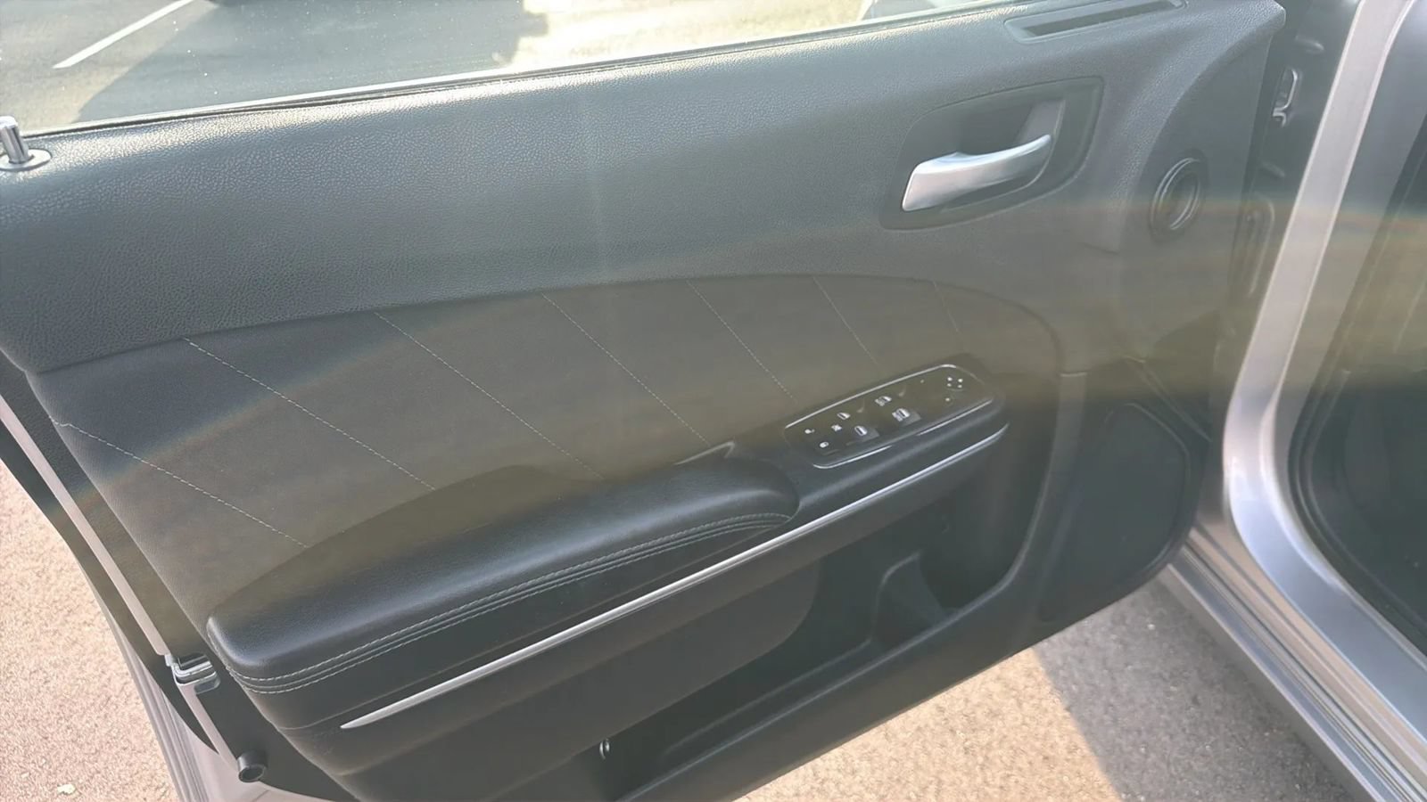 Used 2018 Dodge Charger SXT Plus RWD image 10