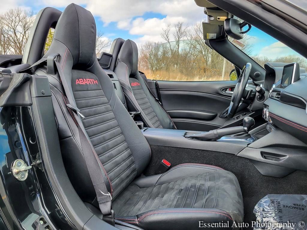 Used 2018 FIAT 124 Spider Abarth w/ Convenience Group image 26