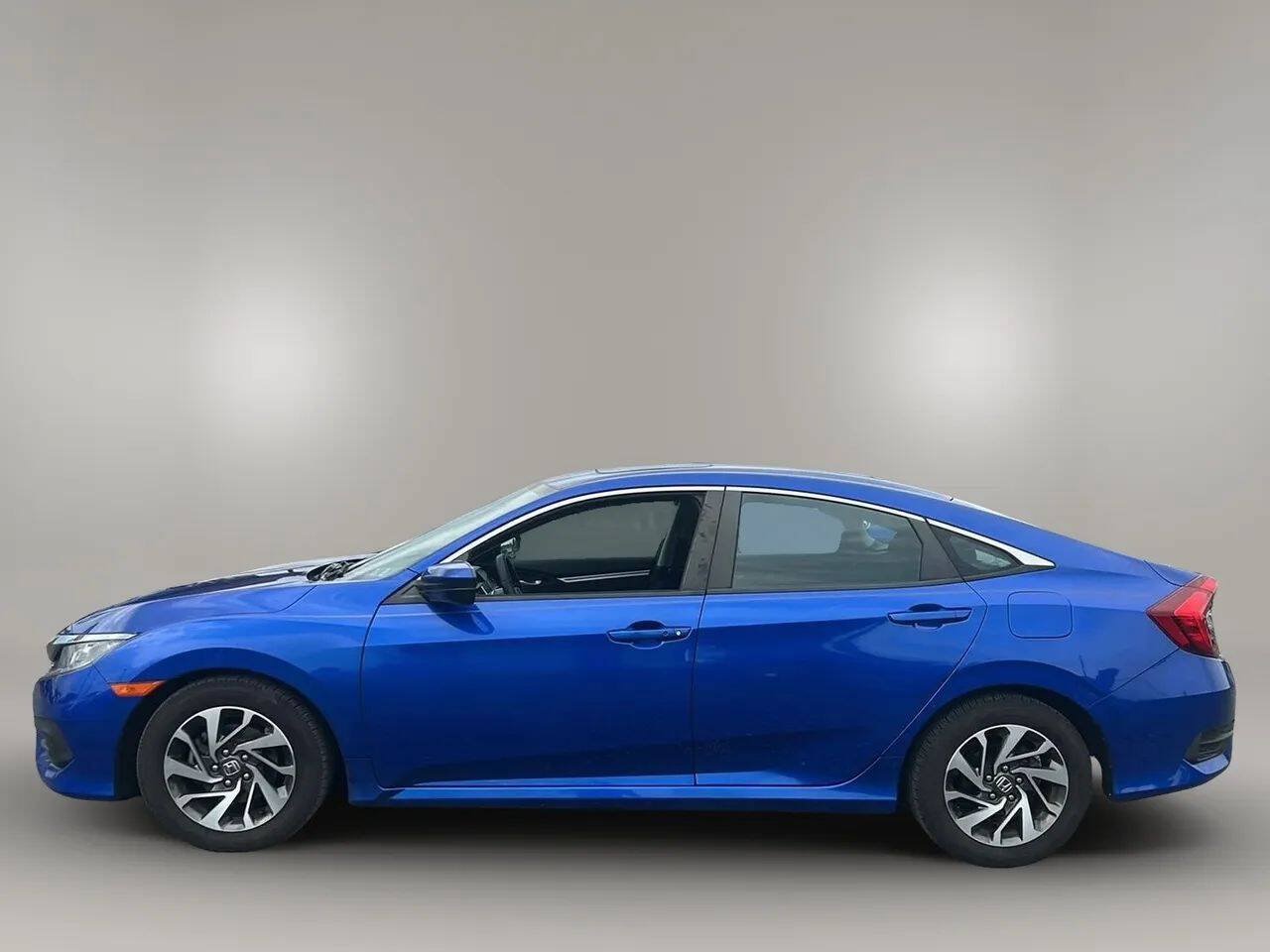 Used 2016 Honda Civic EX image 4
