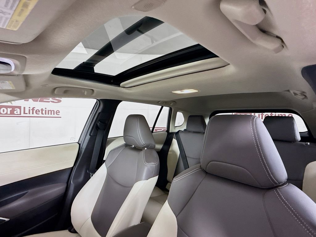 Certified 2023 Toyota Corolla Cross XLE w/ Convenience Package image 11