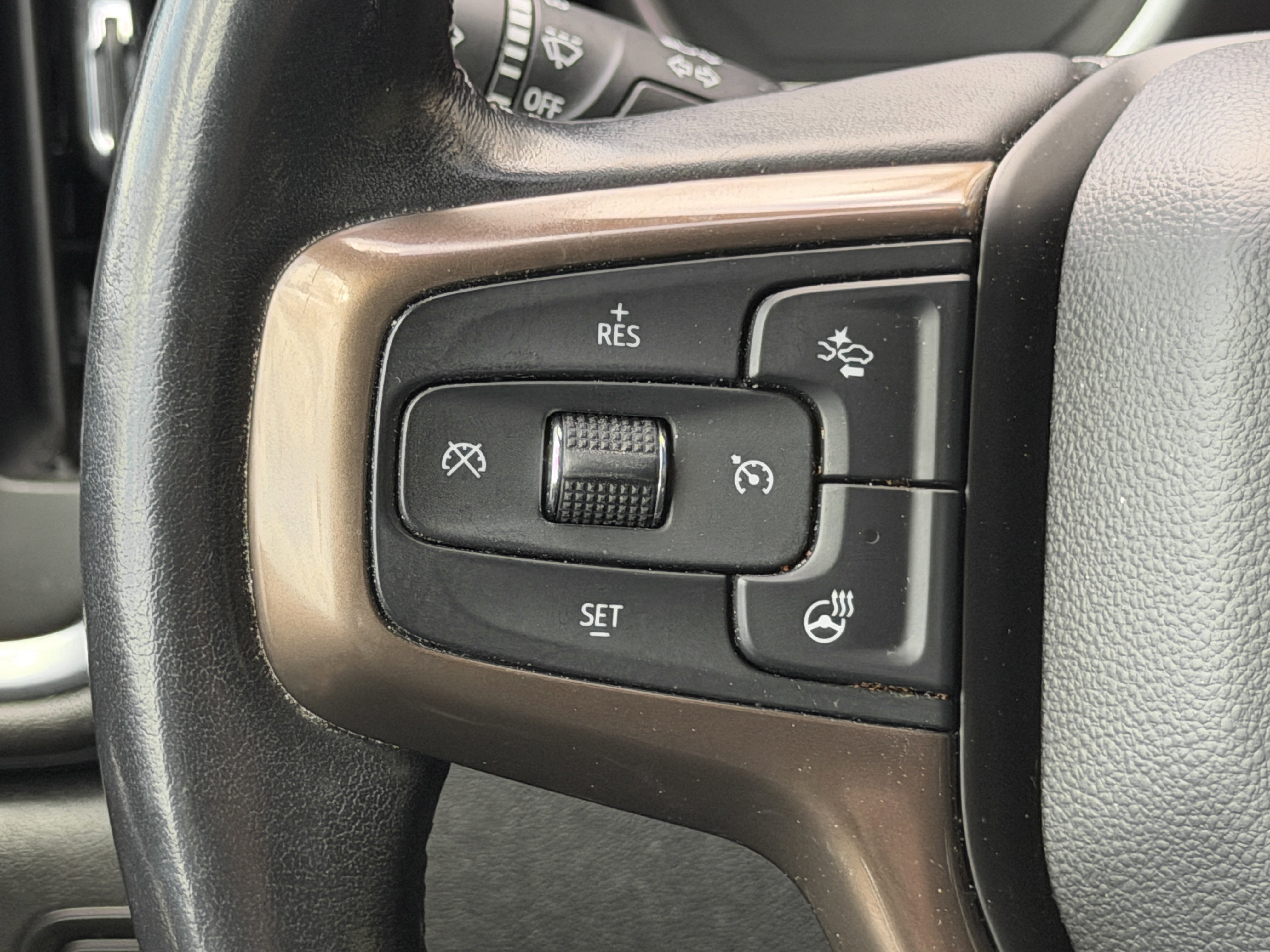 Used 2019 Chevrolet Silverado 1500 High Country w/ Technology Package image 21