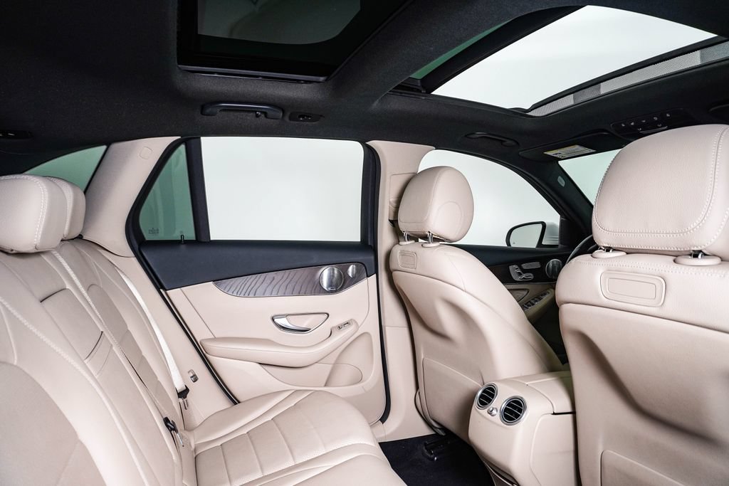 Used 2018 Mercedes-Benz GLC 300 4MATIC image 16