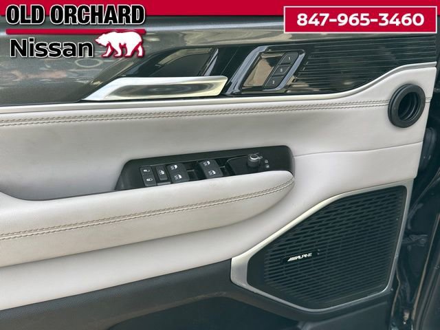 Used 2023 Jeep Wagoneer 4WD w/ Premium Group I image 9