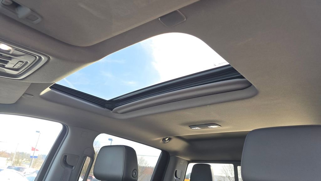 Used 2020 Chevrolet Silverado 2500 LTZ w/ LTZ Plus Package image 58