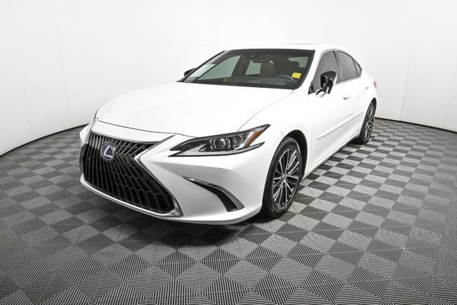 Used 2022 Lexus ES 300h w/ Premium Package image 34