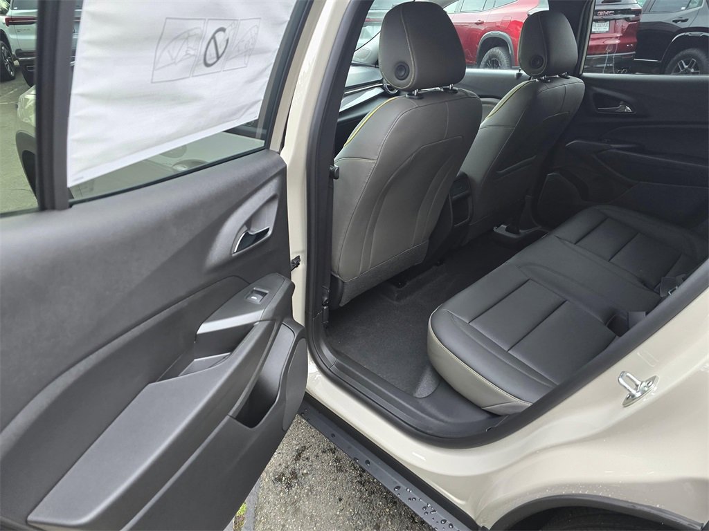 New 2026 Chevrolet Trax ACTIV w/ Driver Confidence Package image 17