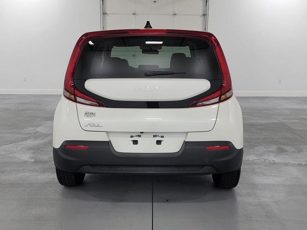 Used 2022 Kia Soul LX FWD image 7