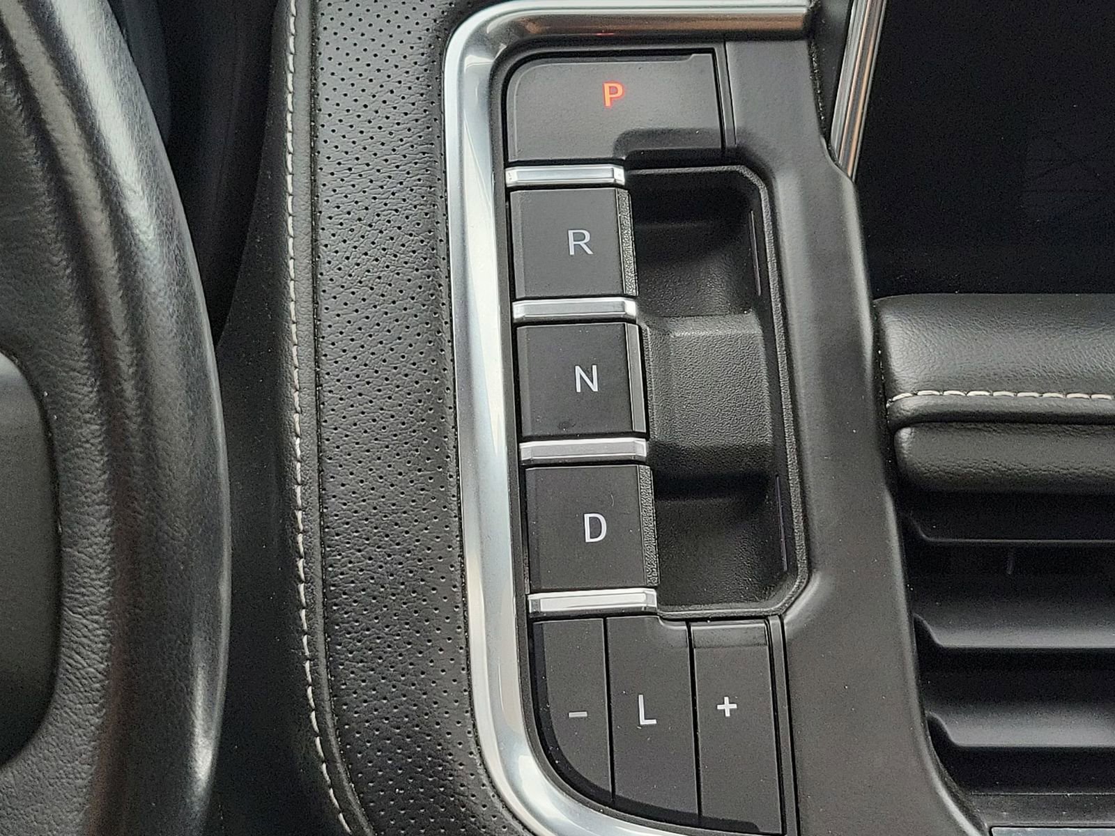 Certified 2023 GMC Yukon XL SLT image 15