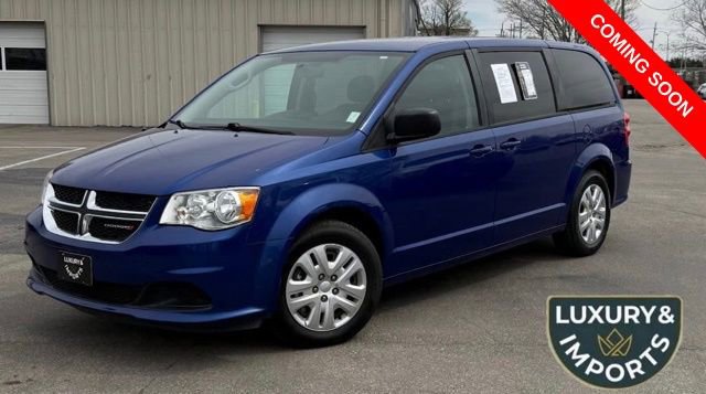 Used 2018 Dodge Grand Caravan SE w/ UConnect Hands-Free Group