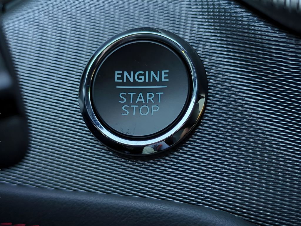 Used 2025 Ford Explorer ST-Line w/ Premium Package image 21