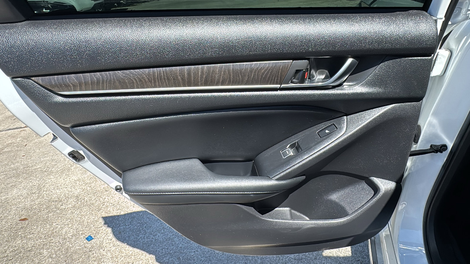 Used 2021 Honda Accord Touring image 16