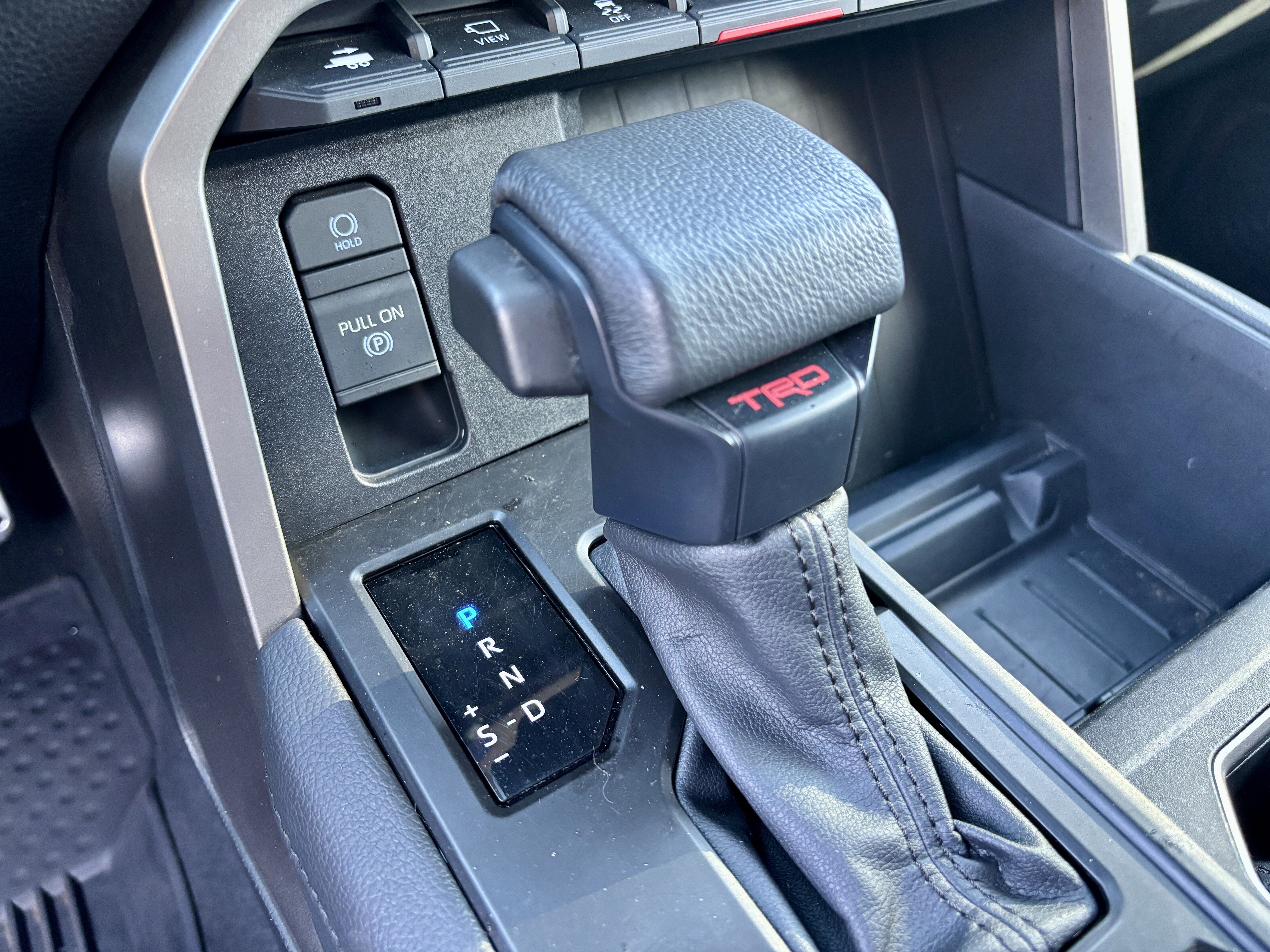 Used 2024 Toyota Tundra Limited image 32