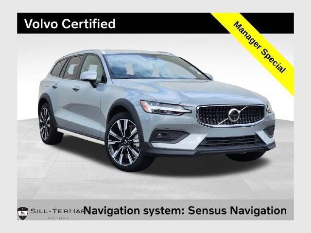 Certified 2025 Volvo V60 B5 Cross Country Ultra