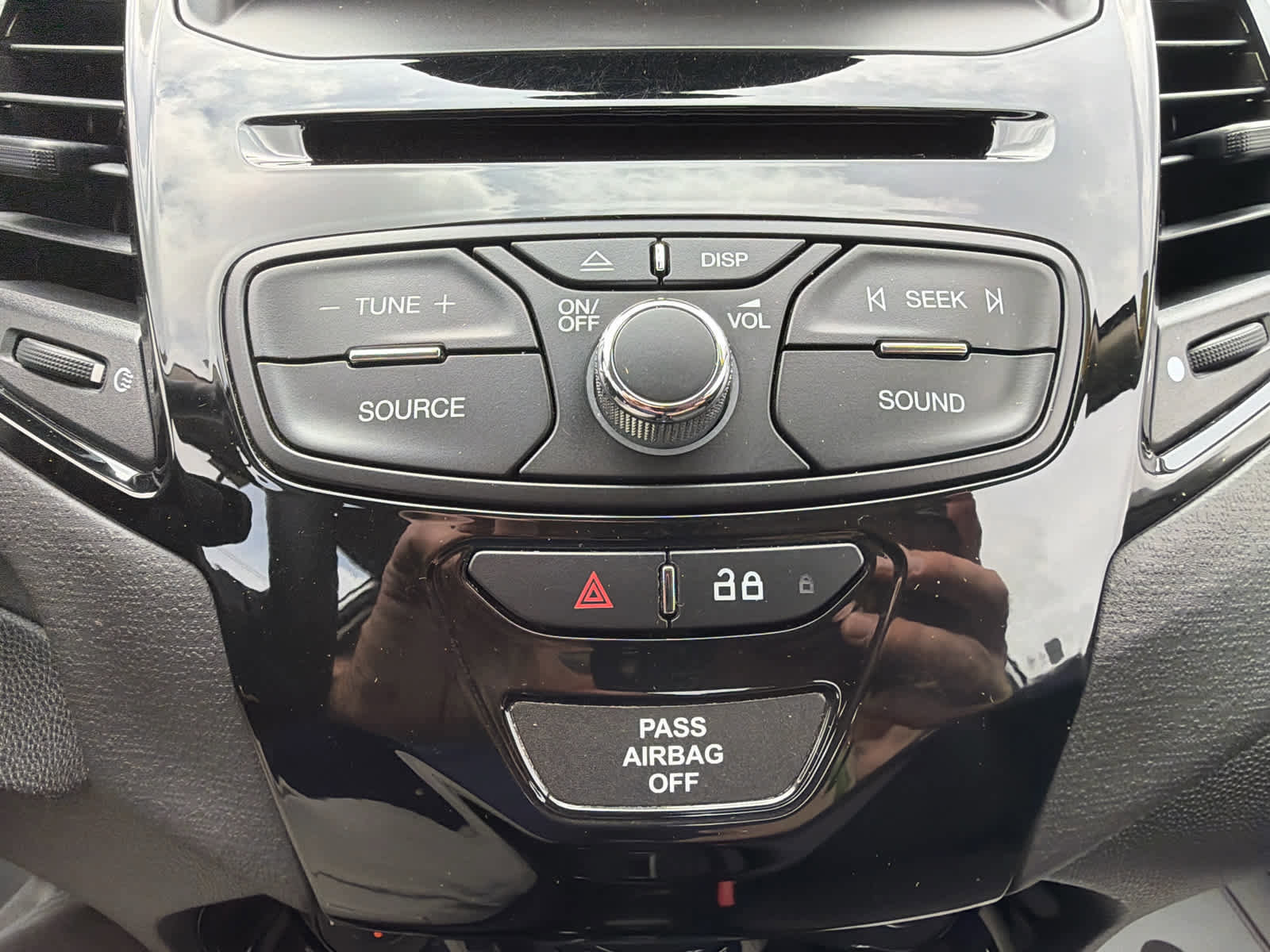 Used 2017 Ford Fiesta SE w/ Equipment Group 201A FWD image 22