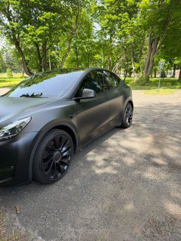 Used 2022 Tesla Model Y Performance AWD/4WD image 3