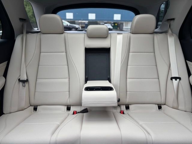 Used 2025 Mercedes-Benz GLE 450 4MATIC image 52