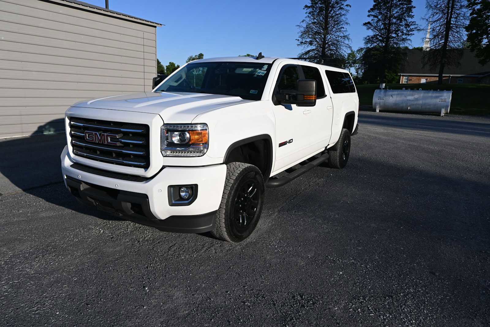 Used 2018 GMC Sierra 2500 SLT w/ All Terrain HD Package AWD/4WD image 5
