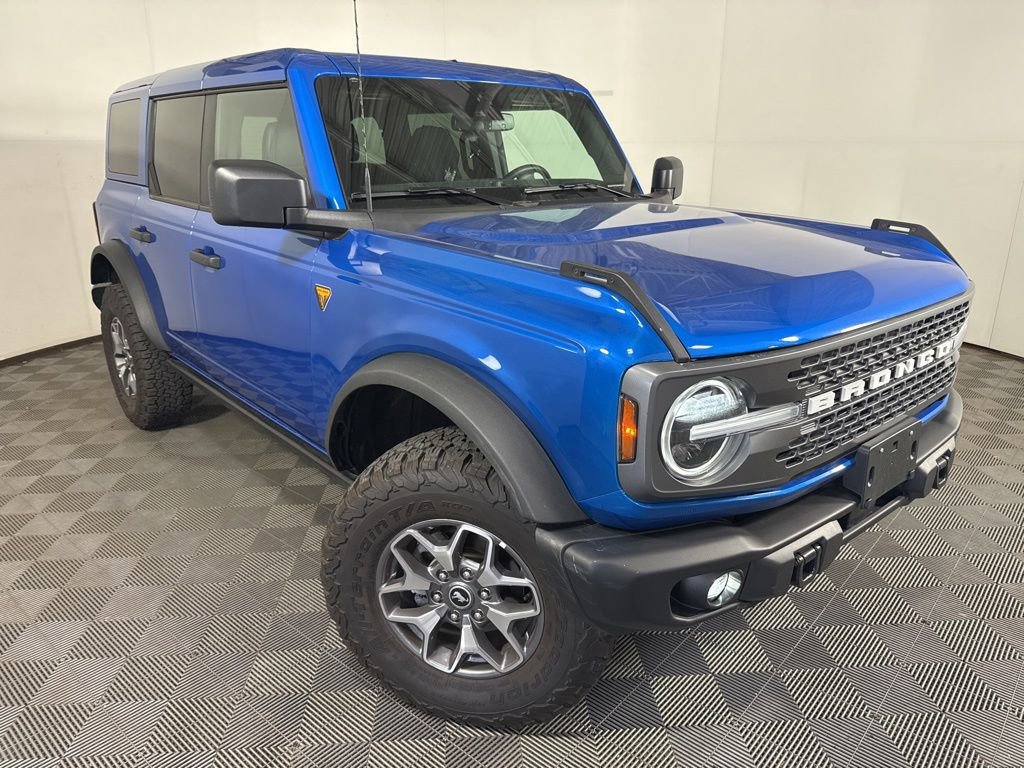 Used 2025 Ford Bronco Badlands AWD/4WD image 2