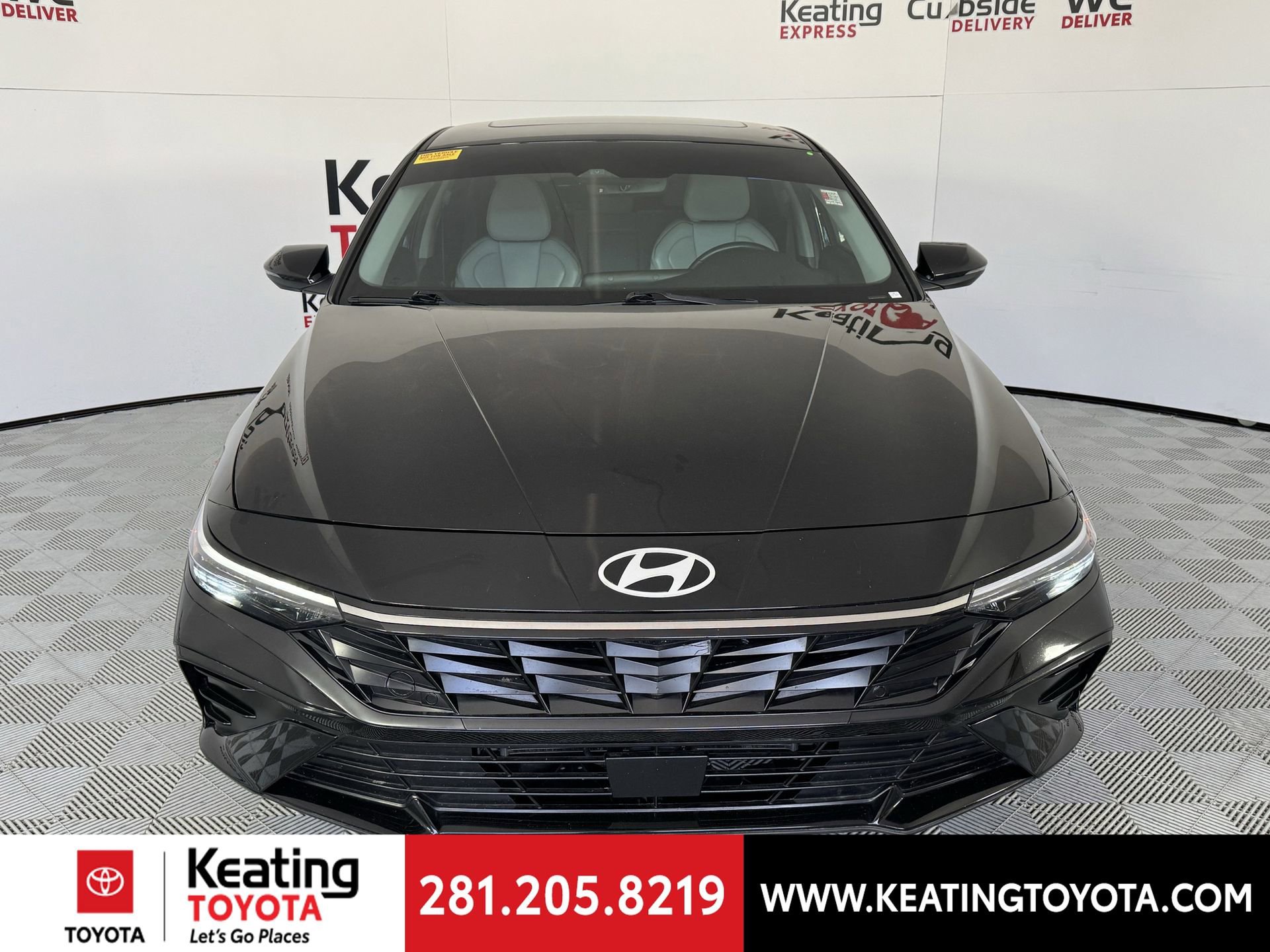 Used 2025 Hyundai Elantra Limited image 10