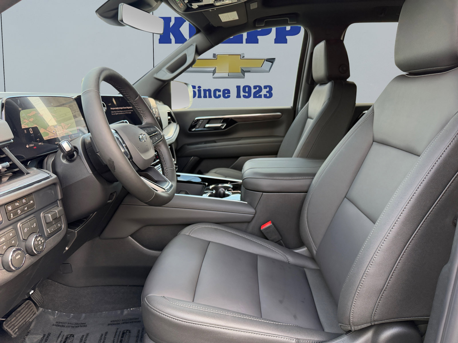 New 2026 Chevrolet Suburban Z71 w/ Comfort Package AWD/4WD image 10