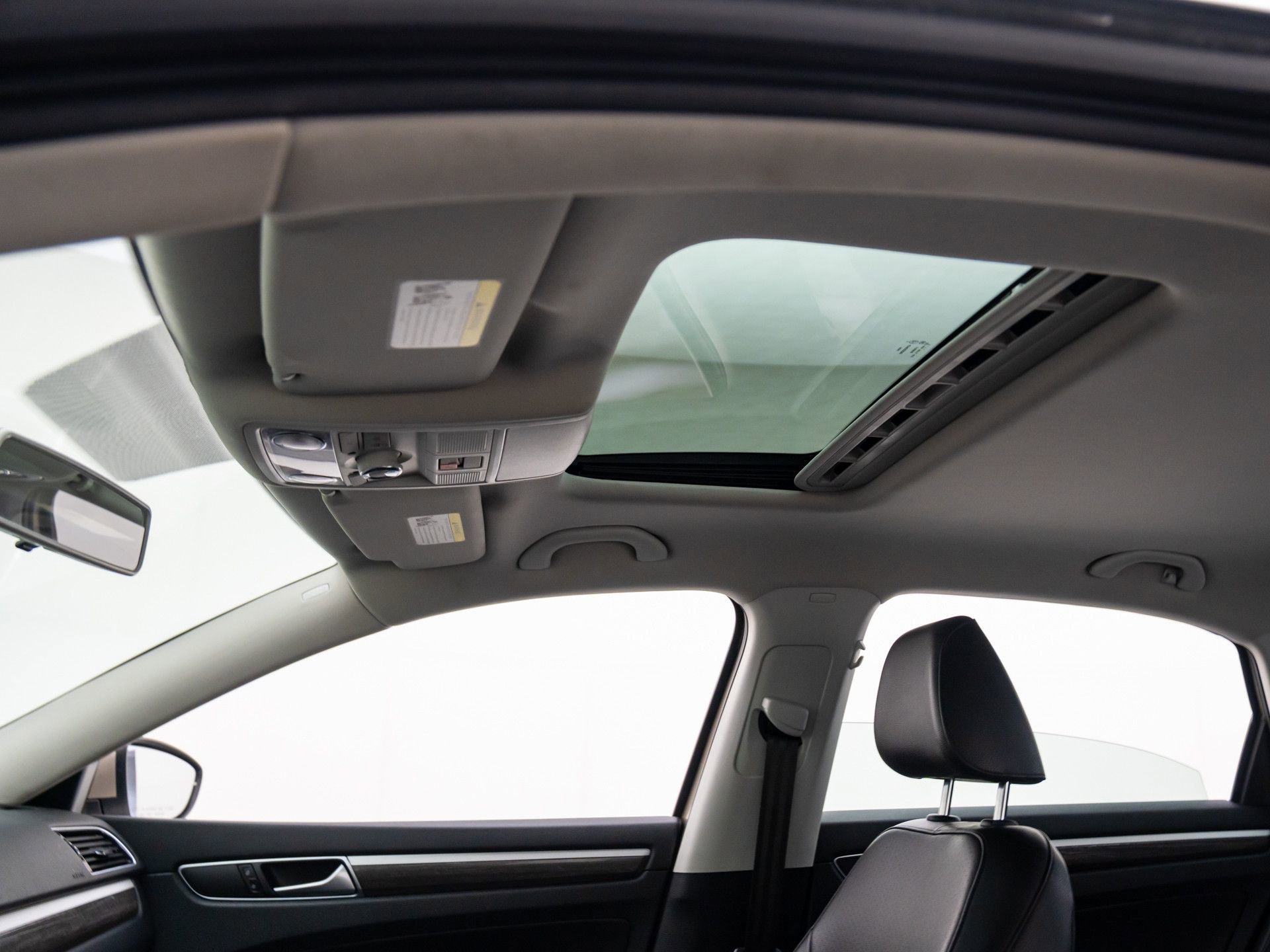 Used 2016 Volkswagen Passat 1.8T SE image 17