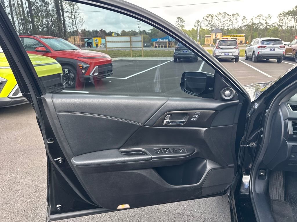 Used 2013 Honda Accord EX-L image 10