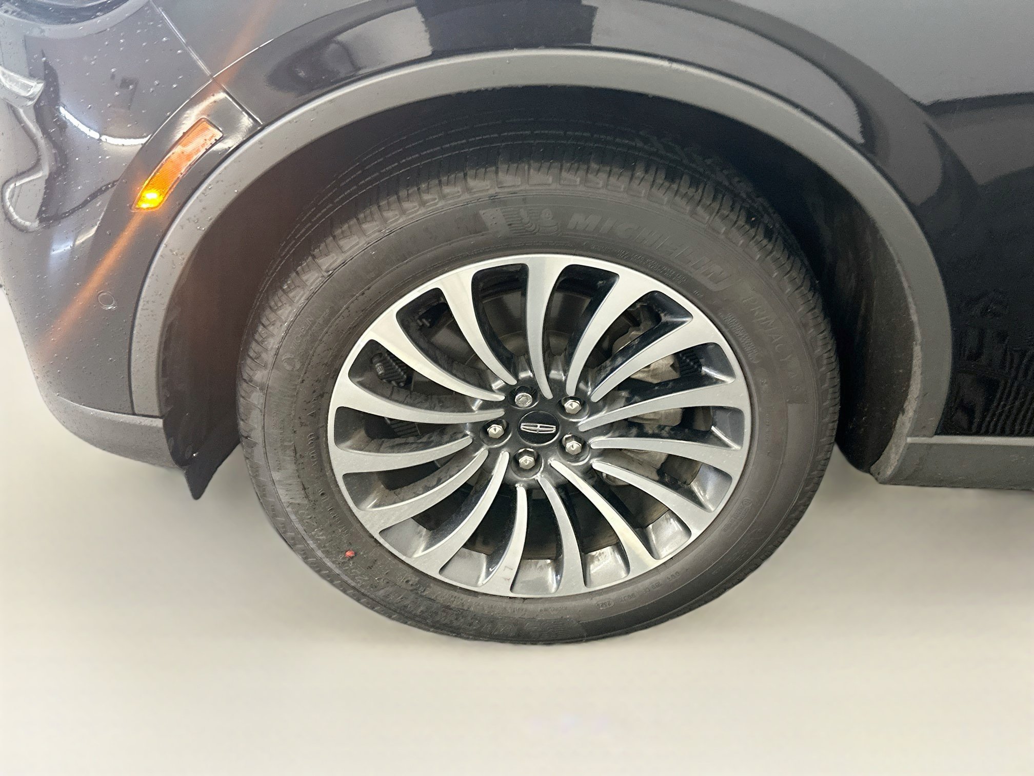 Used 2022 Lincoln Aviator Reserve w/ Equipment Group 201A AWD/4WD image 11