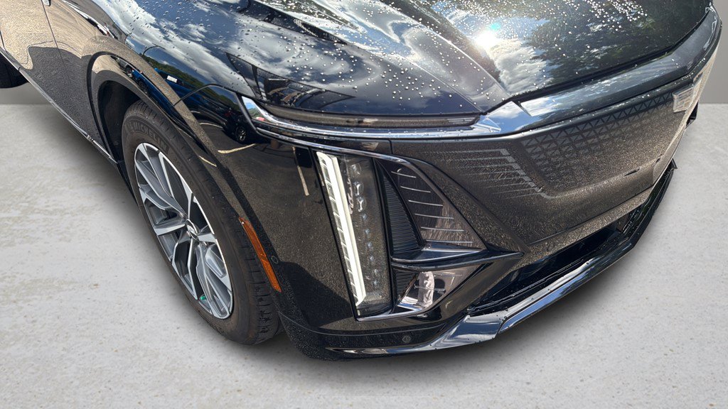 Certified 2024 Cadillac Lyriq Sport AWD/4WD image 11