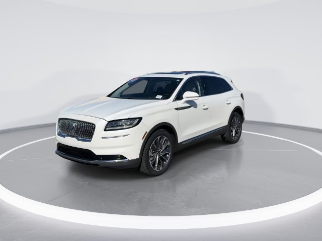 Used 2023 Lincoln Nautilus Reserve AWD/4WD image 3