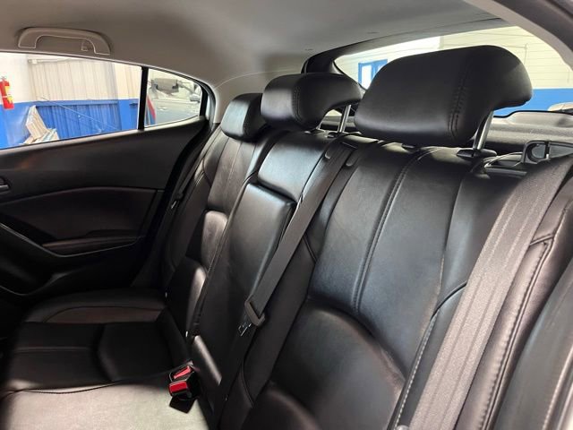 Used 2017 MAZDA MAZDA3 Touring image 19