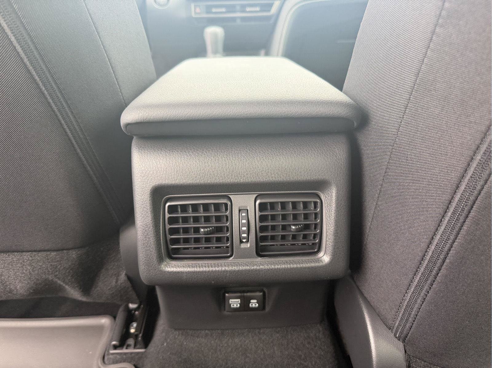 New 2026 Toyota Camry LE w/ Convenience Package FWD image 15