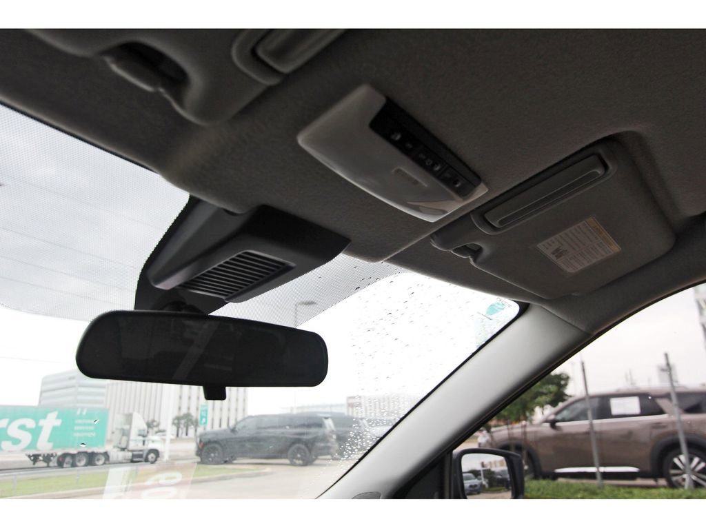 Used 2024 Nissan Kicks S image 18