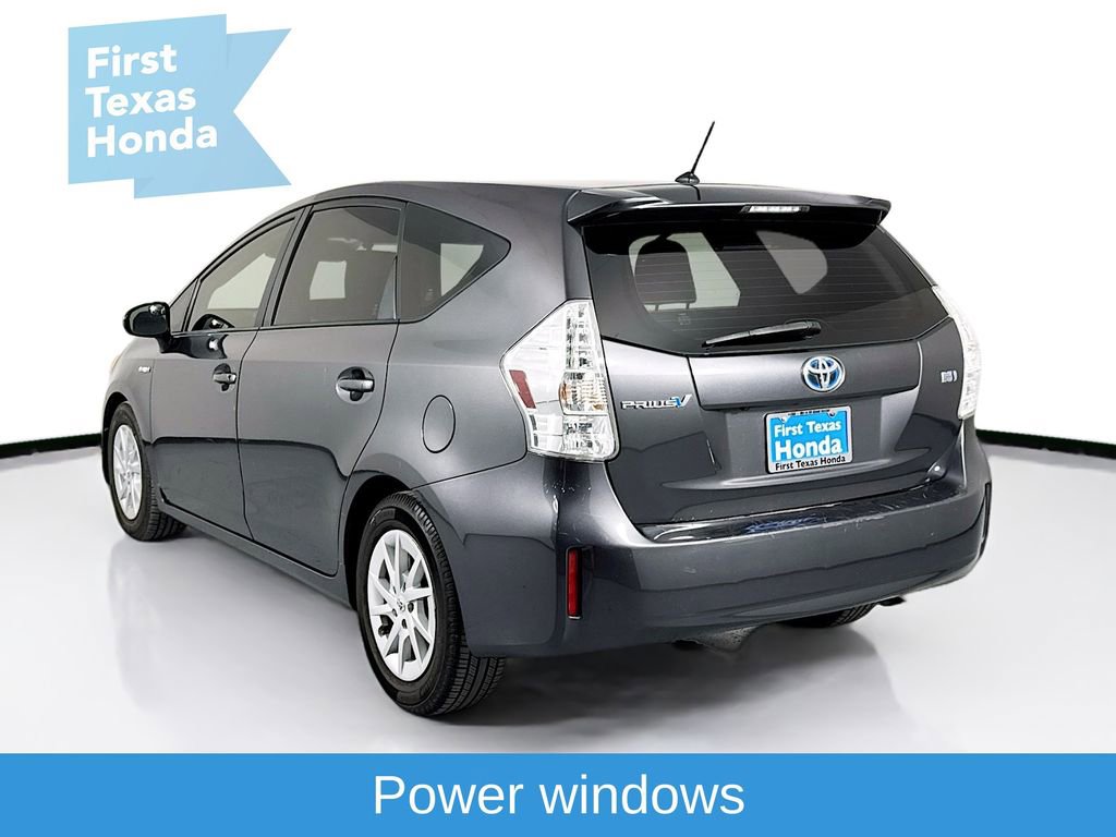 Used 2014 Toyota Prius V Two image 5
