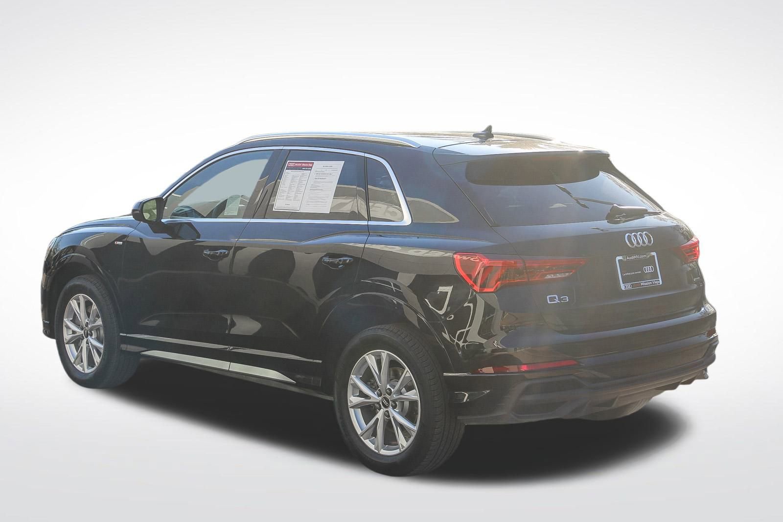 Certified 2023 Audi Q3 2.0T Premium Plus w/ Premium Plus Package image 8