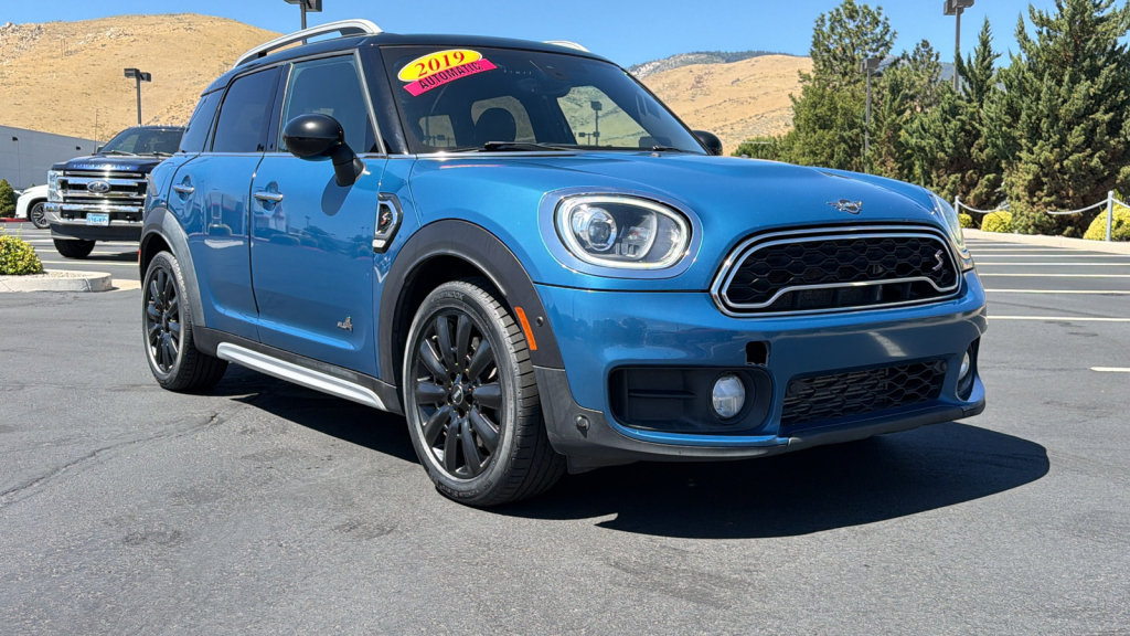 Used 2019 MINI Cooper Countryman S w/ Convenience Package AWD/4WD video 1