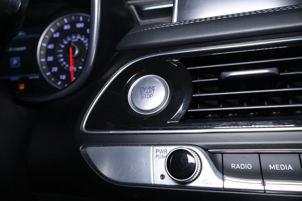 Used 2020 Genesis G70 2.0T w/ Elite Package image 35