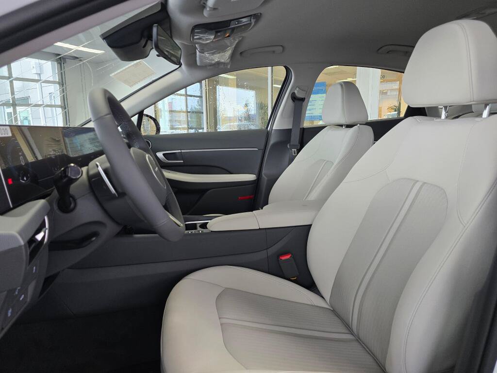 New 2026 Hyundai Sonata SEL AWD/4WD image 19