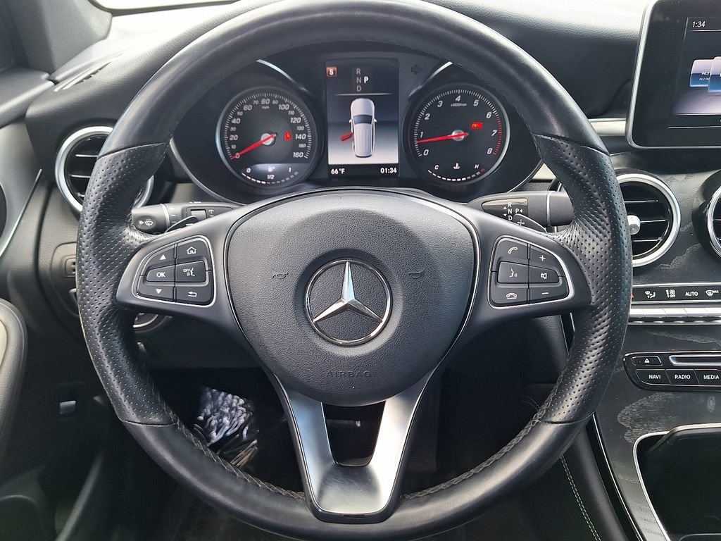Used 2019 Mercedes-Benz GLC 300 4MATIC w/ Premium Package image 14