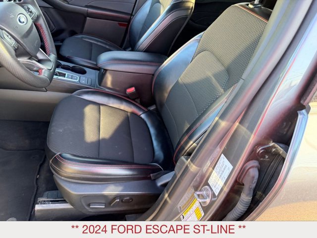 Used 2024 Ford Escape ST-Line AWD/4WD image 18