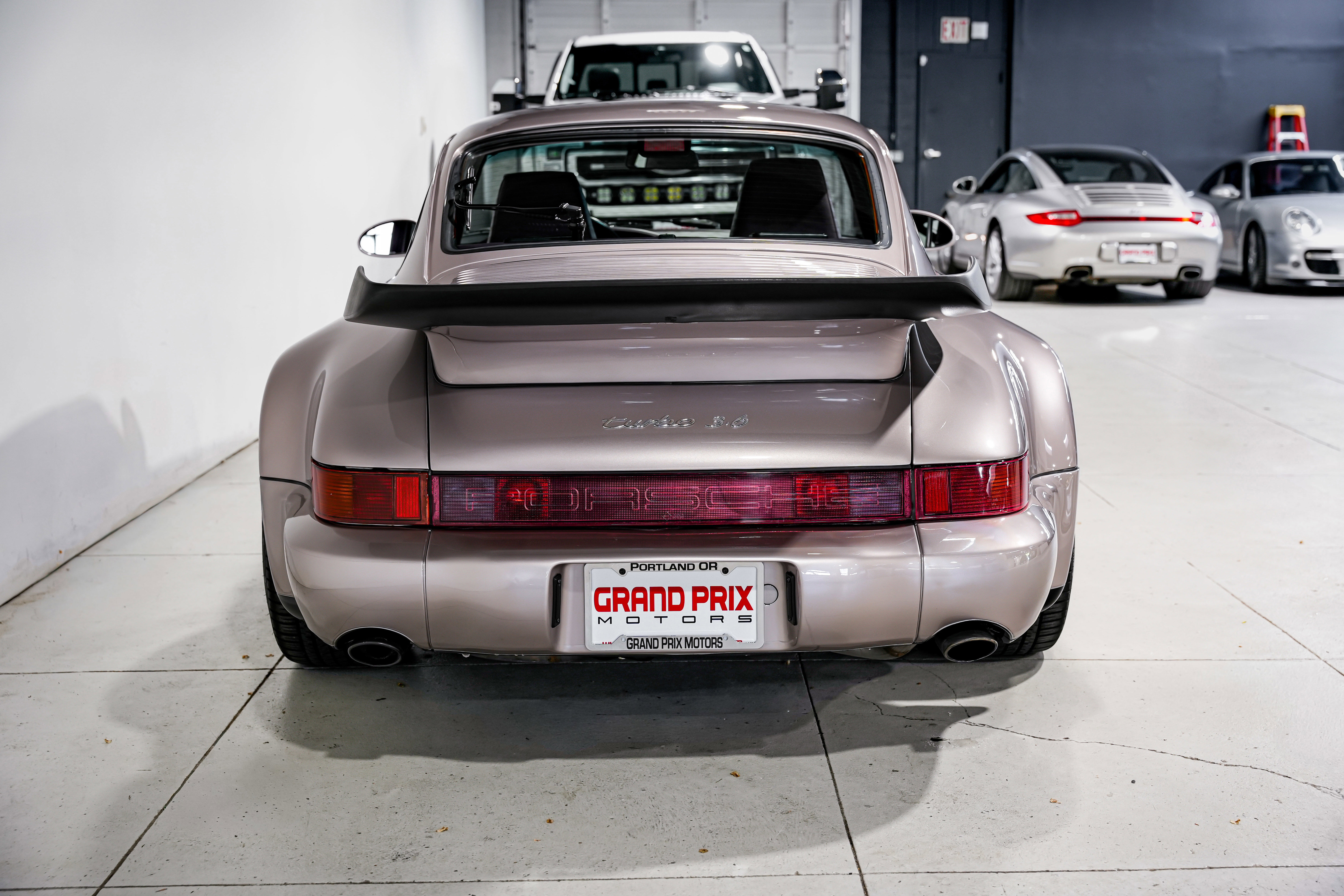 Used 1994 Porsche 911 Turbo RWD image 4