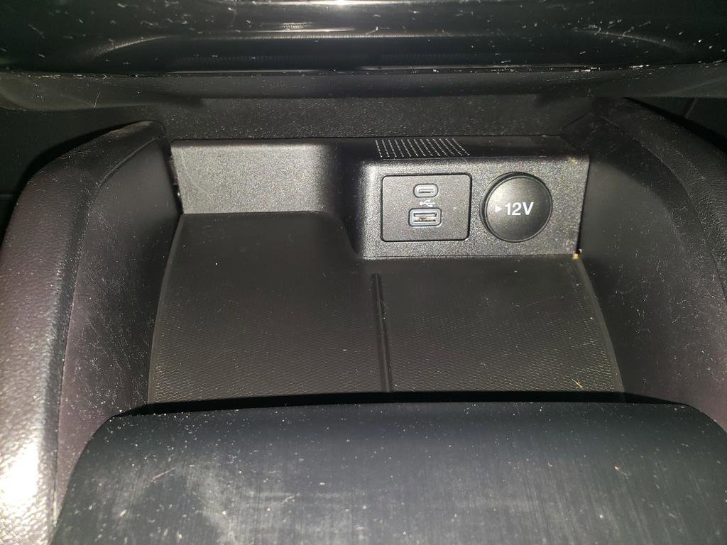 Used 2022 Ford Escape SE w/ Cold Weather Package AWD/4WD image 17