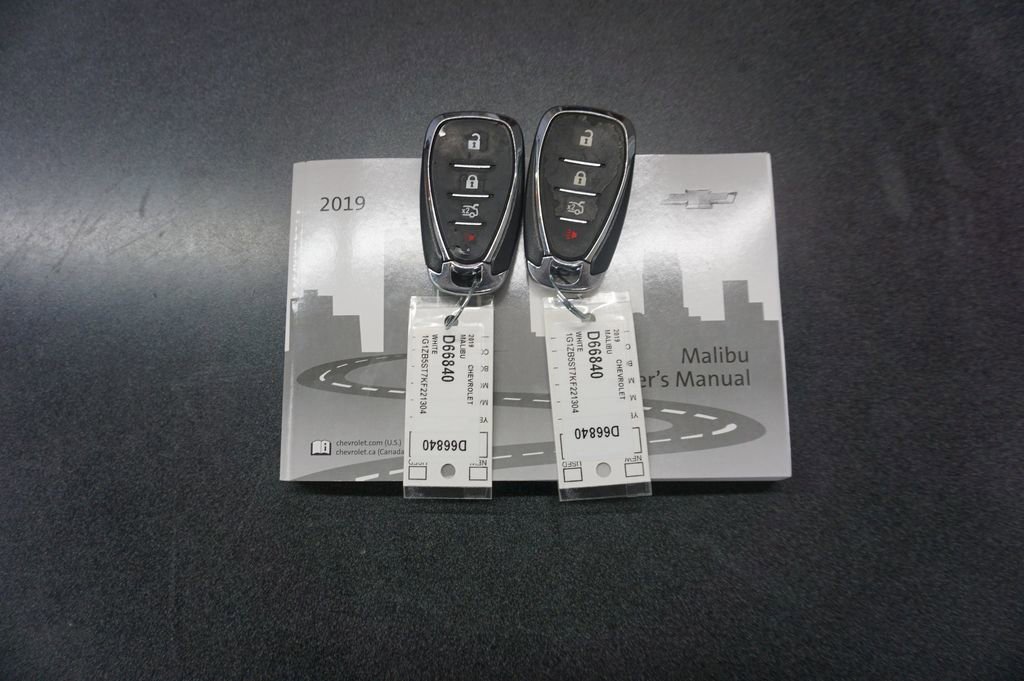 Used 2019 Chevrolet Malibu LS image 16