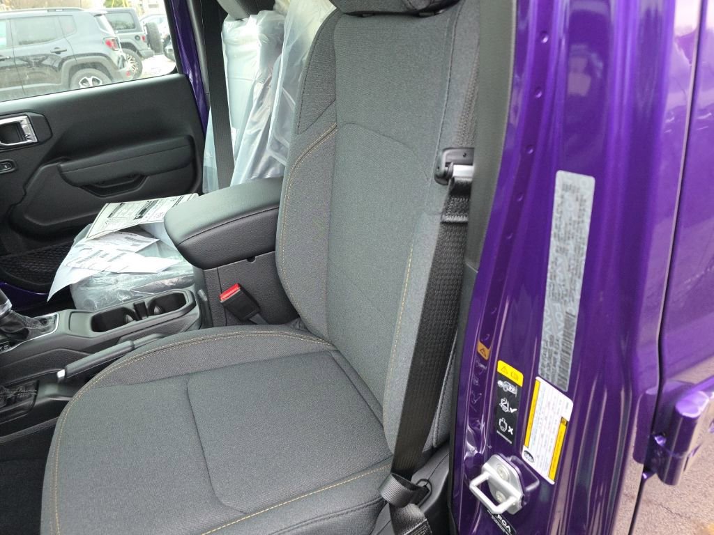 New 2026 Jeep Gladiator Sport image 9