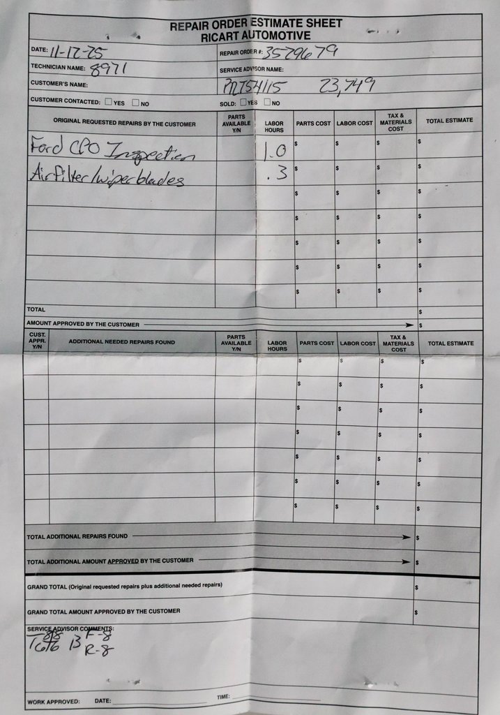 Certified 2025 Ford Explorer ST-Line w/ ST-Line Street Pack image 5