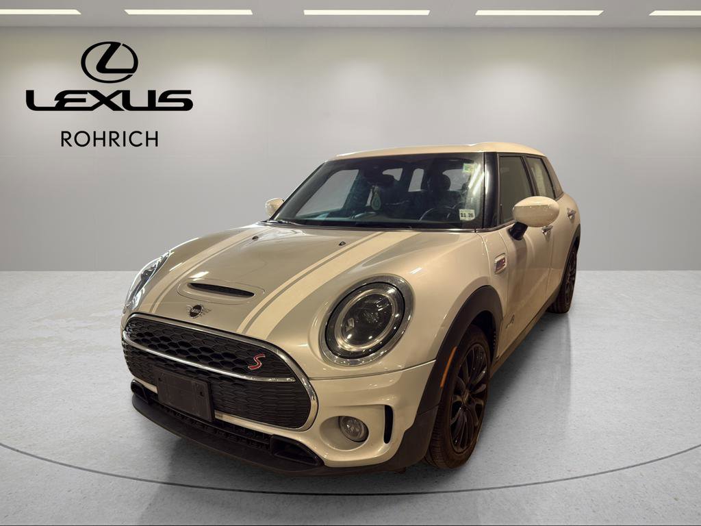Used 2022 MINI Cooper Clubman S image 1